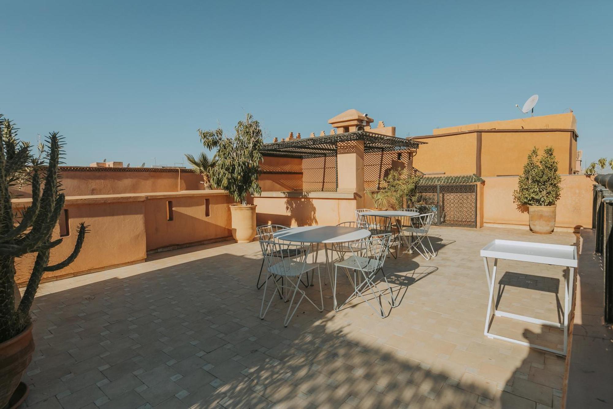 Riad Le Perroquet Bleu Suites & Spa Marrakesh Exterior foto