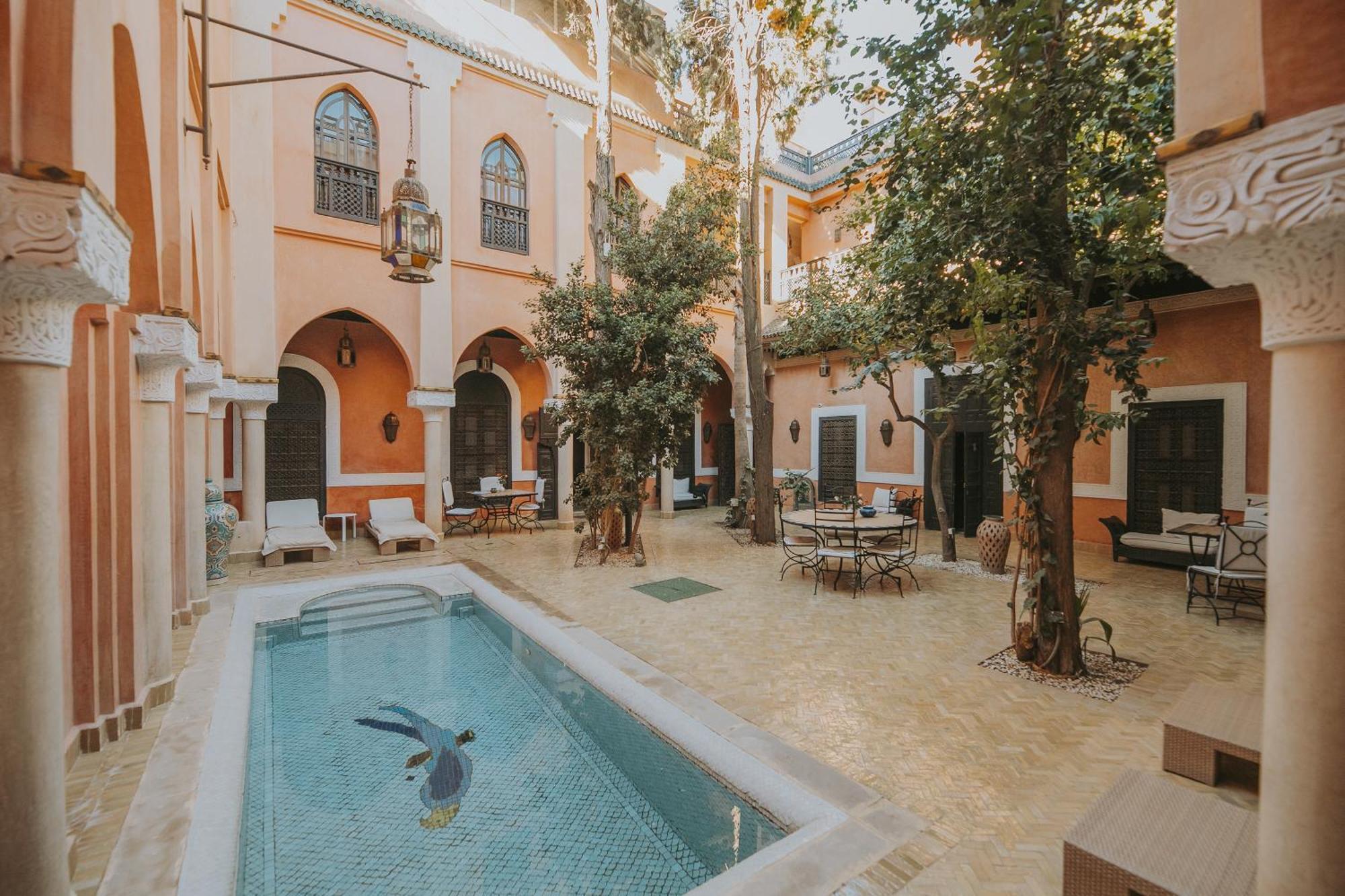 Riad Le Perroquet Bleu Suites & Spa Marrakesh Exterior foto