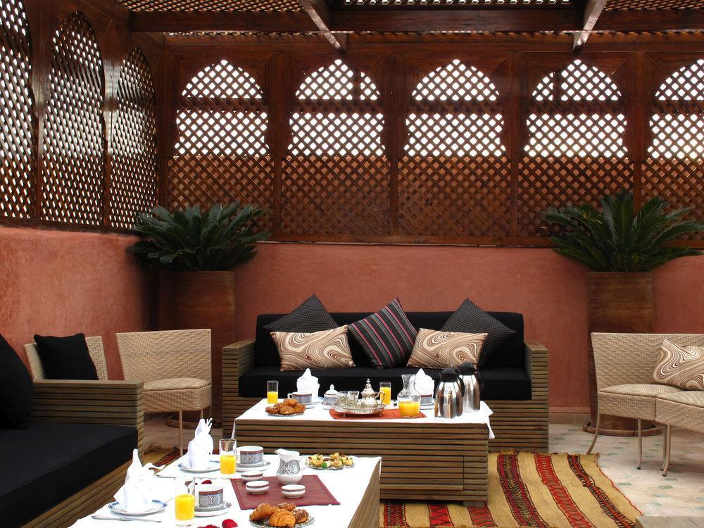 Riad Le Perroquet Bleu Suites & Spa Marrakesh Exterior foto