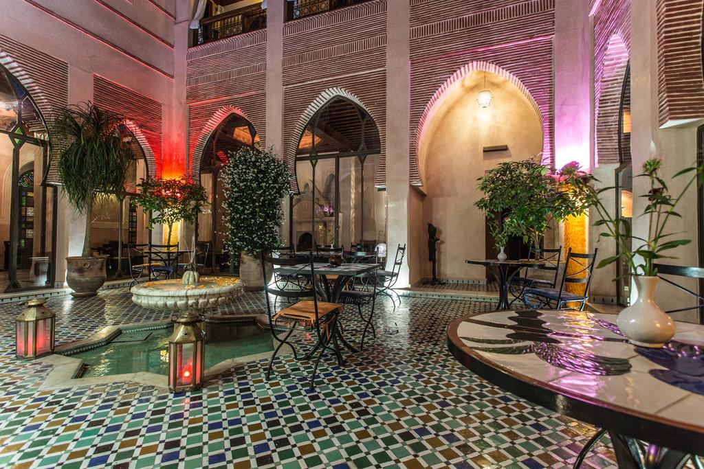 Riad Le Perroquet Bleu Suites & Spa Marrakesh Exterior foto