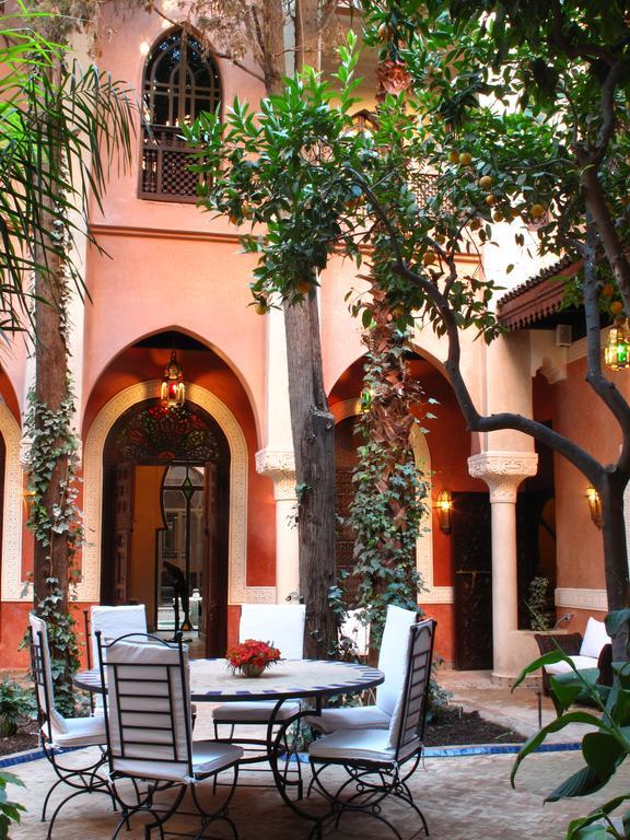 Riad Le Perroquet Bleu Suites & Spa Marrakesh Exterior foto